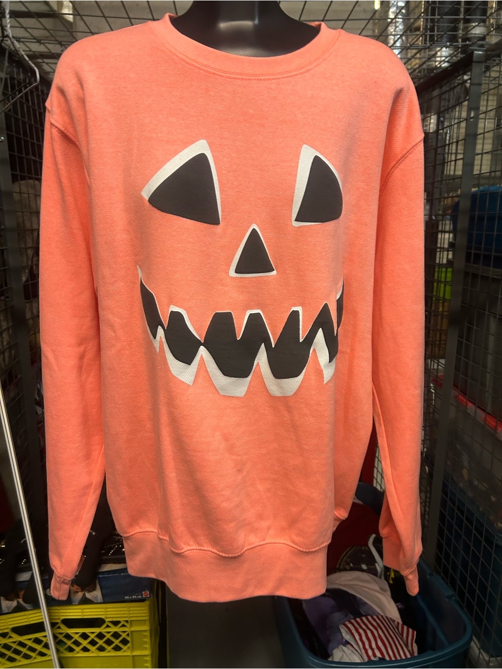 BRAND NEW Pacific & Co Pumpkin Face Halloween Crewneck Sweater - Coral XL